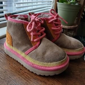 UGG Neumel II Chukka Mashup Boot For Kids SZ 9
